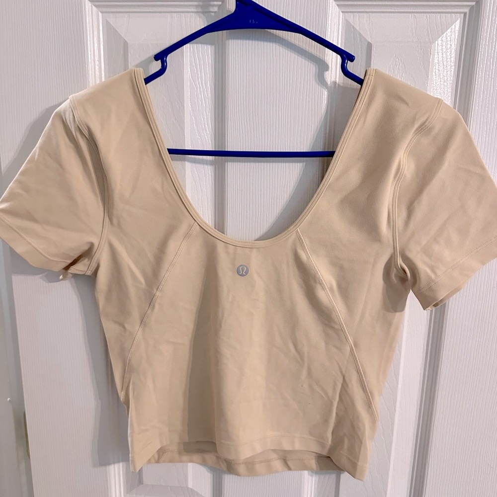 Lululemon cream colored align top NWOT